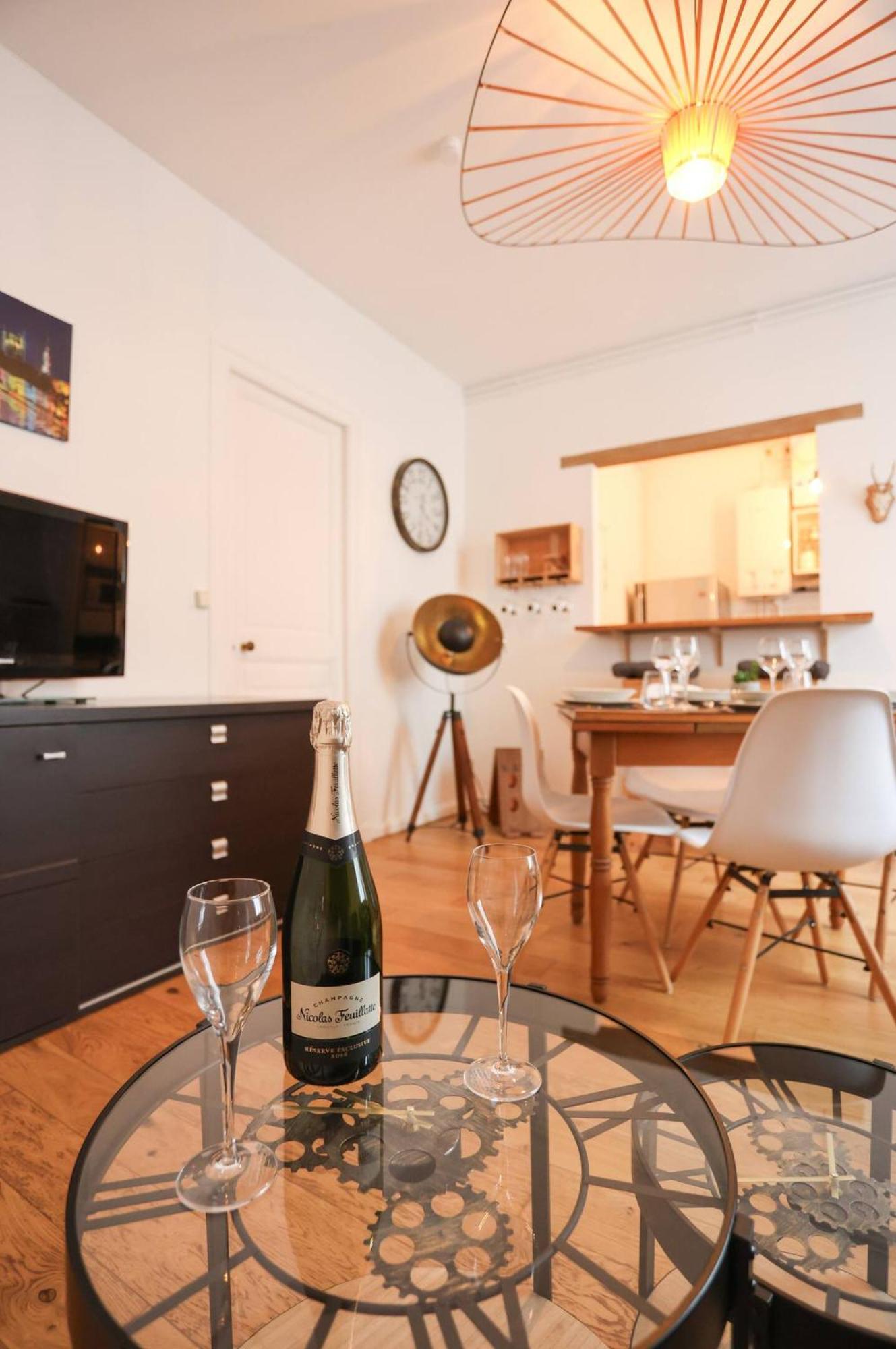 50 Nuances Remoises Apartment Reims Ngoại thất bức ảnh